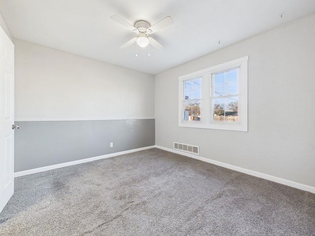 919 N Baehr St, Wichita, KS 67212