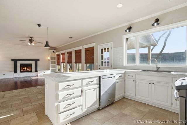 8695 N 125th East Avenue, Owasso, OK 74055