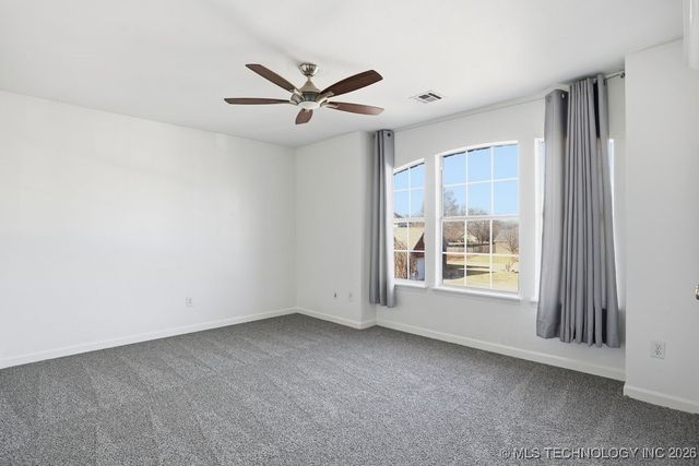 8695 N 125th East Avenue, Owasso, OK 74055