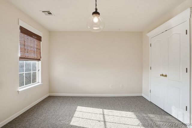 8695 N 125th East Avenue, Owasso, OK 74055