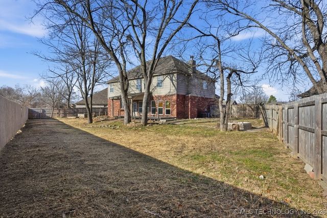 8695 N 125th East Avenue, Owasso, OK 74055