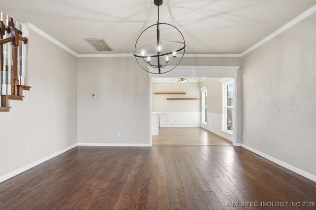 8695 N 125th East Avenue, Owasso, OK 74055