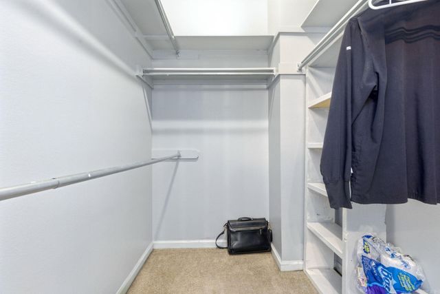 98 Emerald Dr, Maumelle, AR 72113