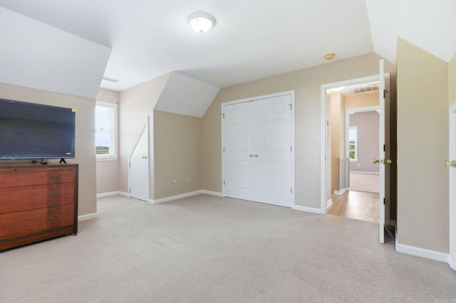 98 Emerald Dr, Maumelle, AR 72113