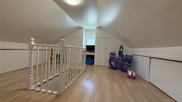 160-30 76th Road, Fresh Meadows, NY 11366