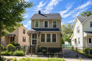 160-30 76th Road, Fresh Meadows, NY 11366