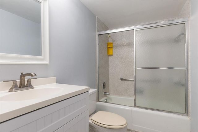 2731 NE 14th St Causeway 121, Pompano Beach, FL 33062