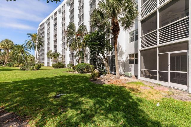 2731 NE 14th St Causeway 121, Pompano Beach, FL 33062