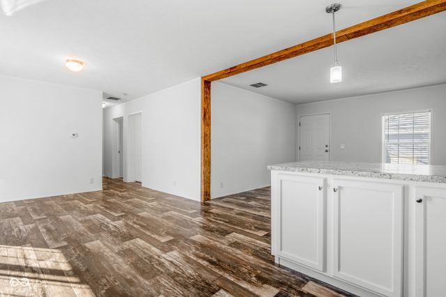 202-204 E 11th Street, Sheridan, IN 46069