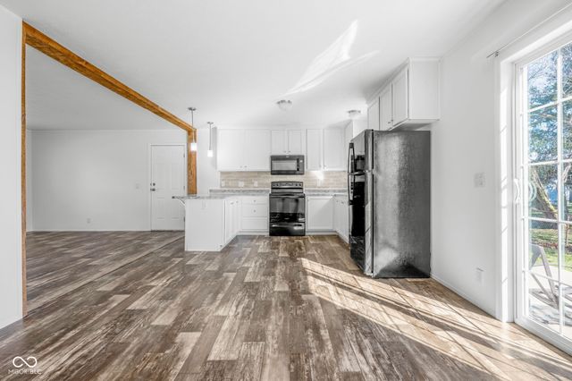 202-204 E 11th Street, Sheridan, IN 46069