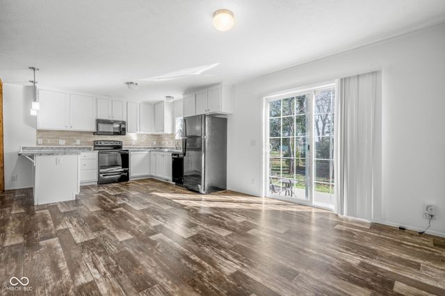 202-204 E 11th Street, Sheridan, IN 46069