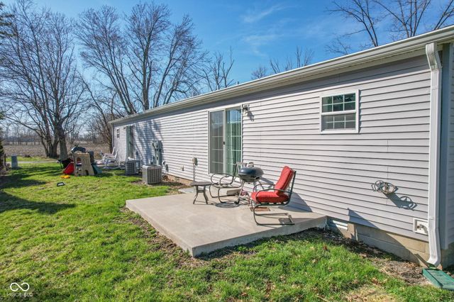 202-204 E 11th Street, Sheridan, IN 46069