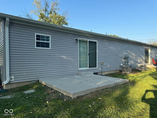 202-204 E 11th Street, Sheridan, IN 46069