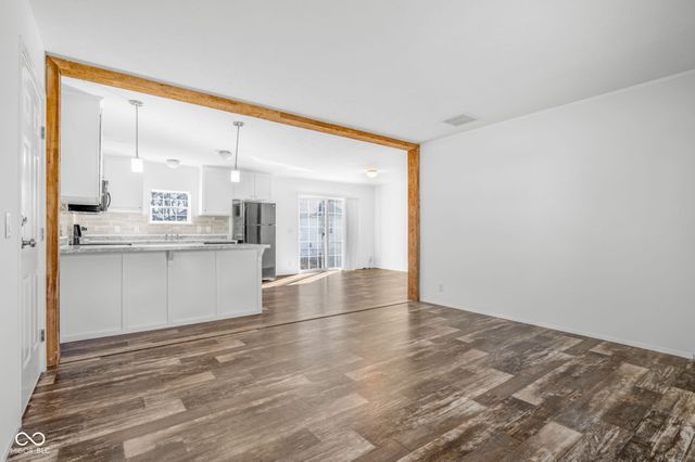 202-204 E 11th Street, Sheridan, IN 46069