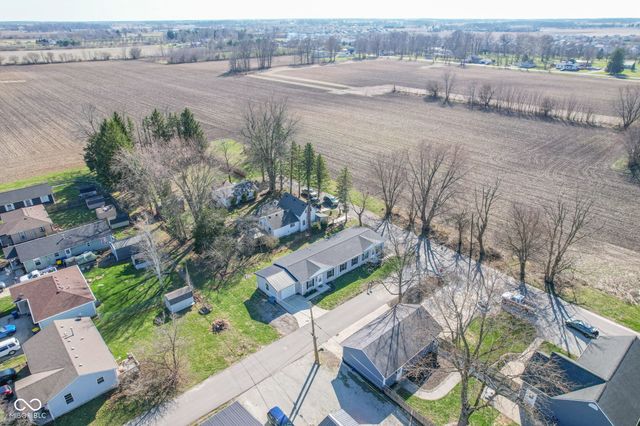 202-204 E 11th Street, Sheridan, IN 46069