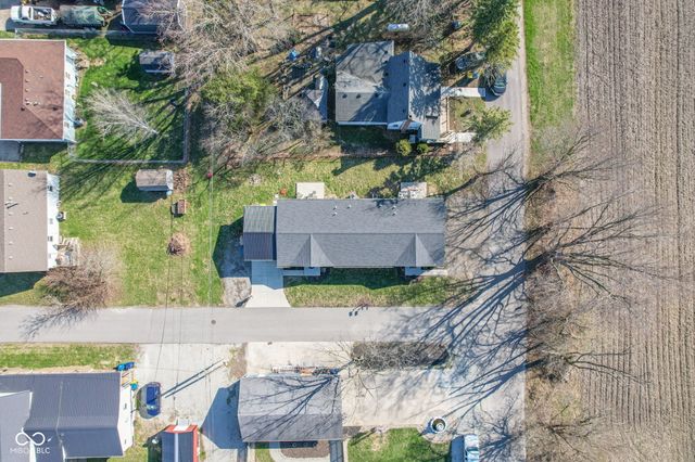 202-204 E 11th Street, Sheridan, IN 46069