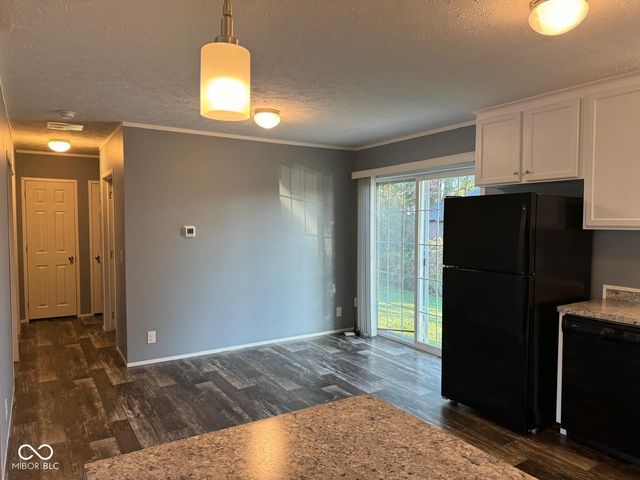 202-204 E 11th Street, Sheridan, IN 46069