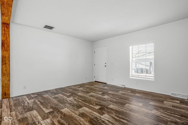 202-204 E 11th Street, Sheridan, IN 46069