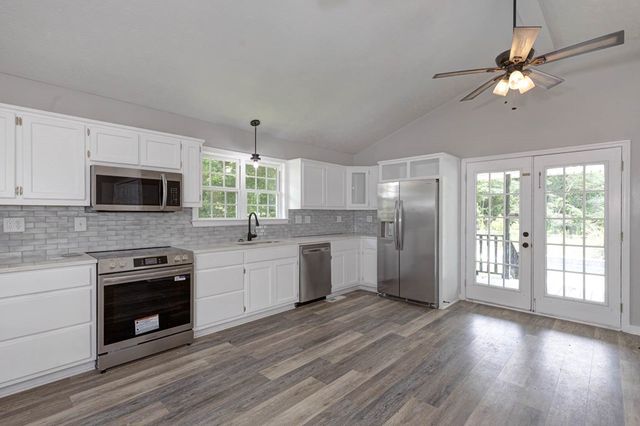 5281 Lee Road 0246, Smiths Station, AL 36877