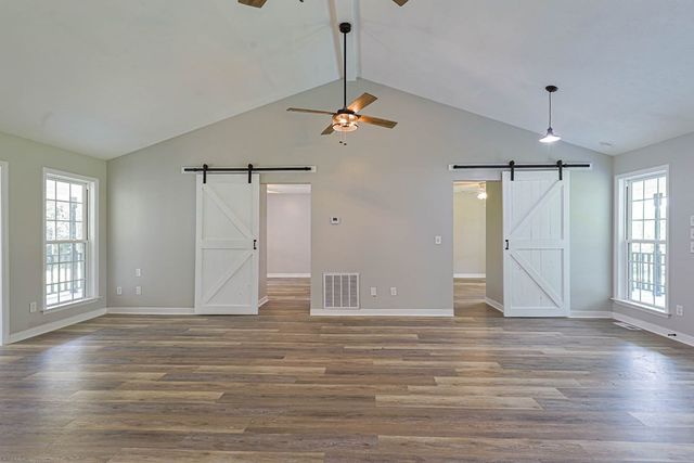 5281 Lee Road 0246, Smiths Station, AL 36877