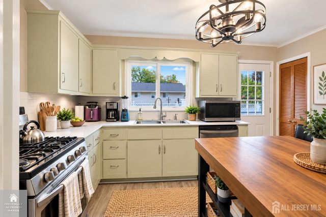 314 2nd Street, Middlesex, NJ 08846