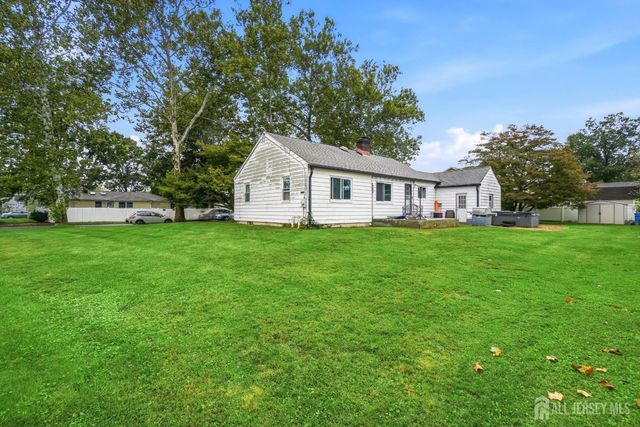 314 2nd Street, Middlesex, NJ 08846