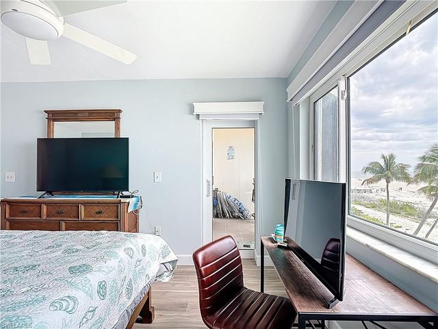 7500 Estero BLVD 302, Fort Myers Beach, FL 33931