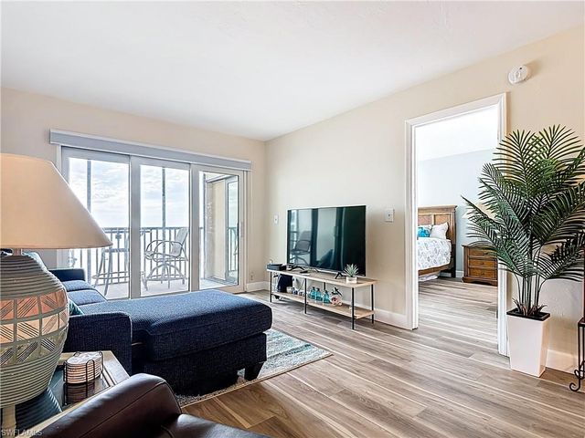 7500 Estero BLVD 302, Fort Myers Beach, FL 33931