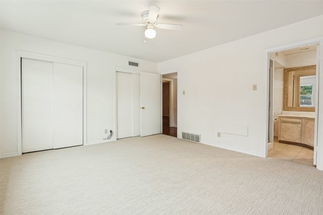 6219 Bandera Avenue A, Dallas, TX 75225