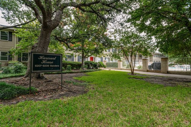 6219 Bandera Avenue A, Dallas, TX 75225