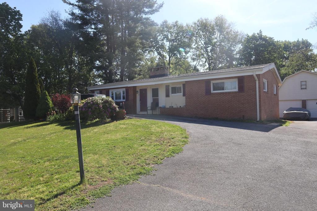 13559 DONNYBROOK DR, Hagerstown, MD 21742