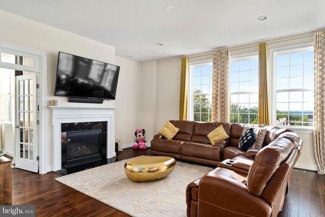 21101 GOOSE PRESERVE DR, Ashburn, VA 20148