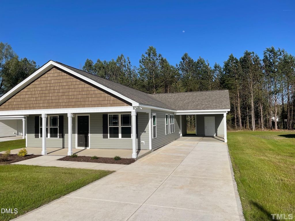 212 Mitchiner Street, Selma, NC 27576