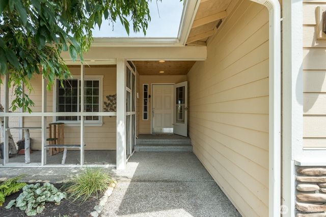 1929 Elhardt Street, Camano Island, WA 98282