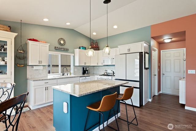 1929 Elhardt Street, Camano Island, WA 98282