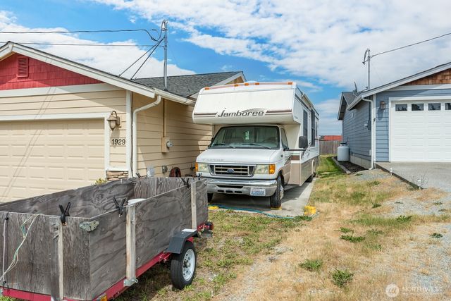 1929 Elhardt Street, Camano Island, WA 98282
