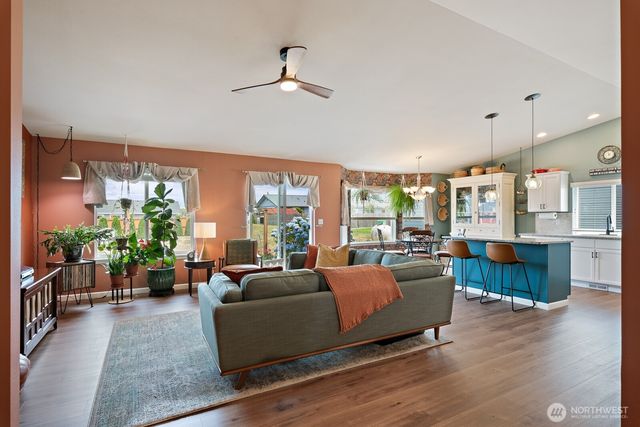 1929 Elhardt Street, Camano Island, WA 98282