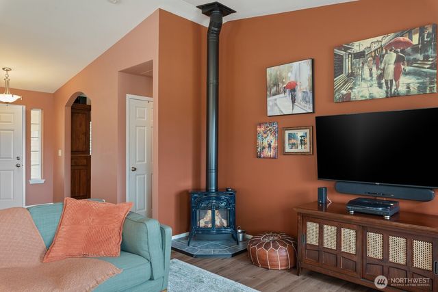 1929 Elhardt Street, Camano Island, WA 98282