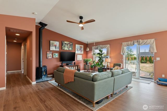 1929 Elhardt Street, Camano Island, WA 98282