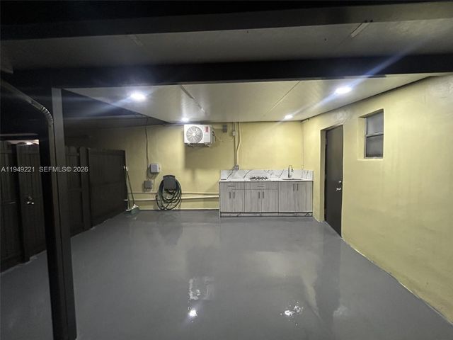 1220 NW 180th Ter 1220, Miami Gardens, FL 33169