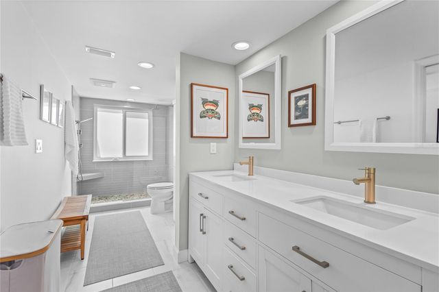 5226 LANDINGS BOULEVARD 102, Sarasota, FL 34231