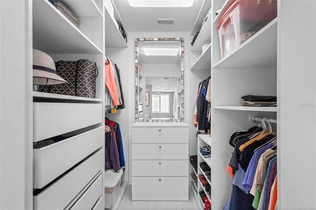 5226 LANDINGS BOULEVARD 102, Sarasota, FL 34231