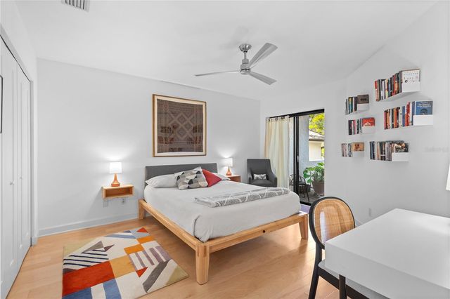 5226 LANDINGS BOULEVARD 102, Sarasota, FL 34231