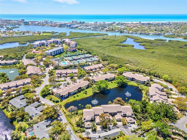 5226 LANDINGS BOULEVARD 102, Sarasota, FL 34231