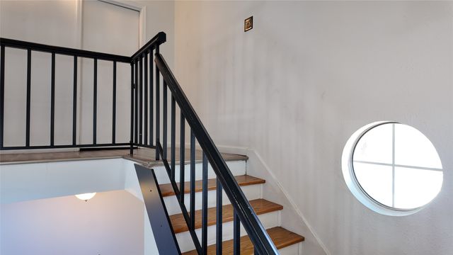 518 Nightshade Drive, Arlington, TX 76018