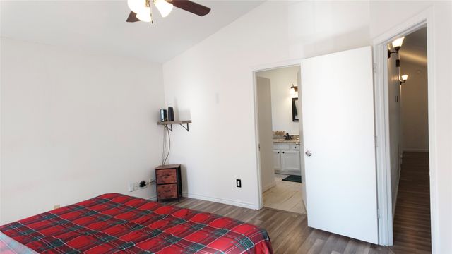 518 Nightshade Drive, Arlington, TX 76018