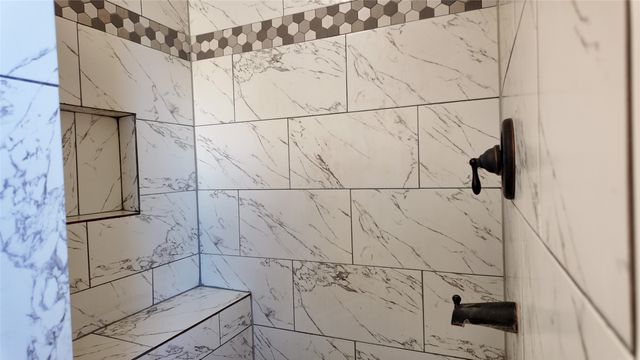 518 Nightshade Drive, Arlington, TX 76018