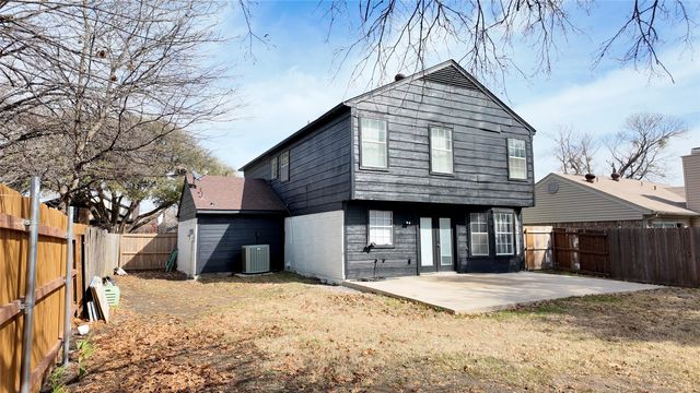 518 Nightshade Drive, Arlington, TX 76018