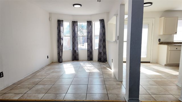 518 Nightshade Drive, Arlington, TX 76018