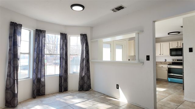 518 Nightshade Drive, Arlington, TX 76018